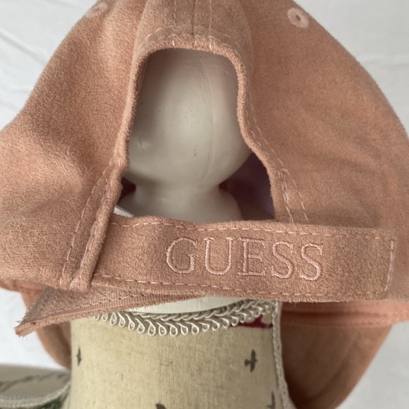 2 Hats for 15$ - Picture 4 of 4